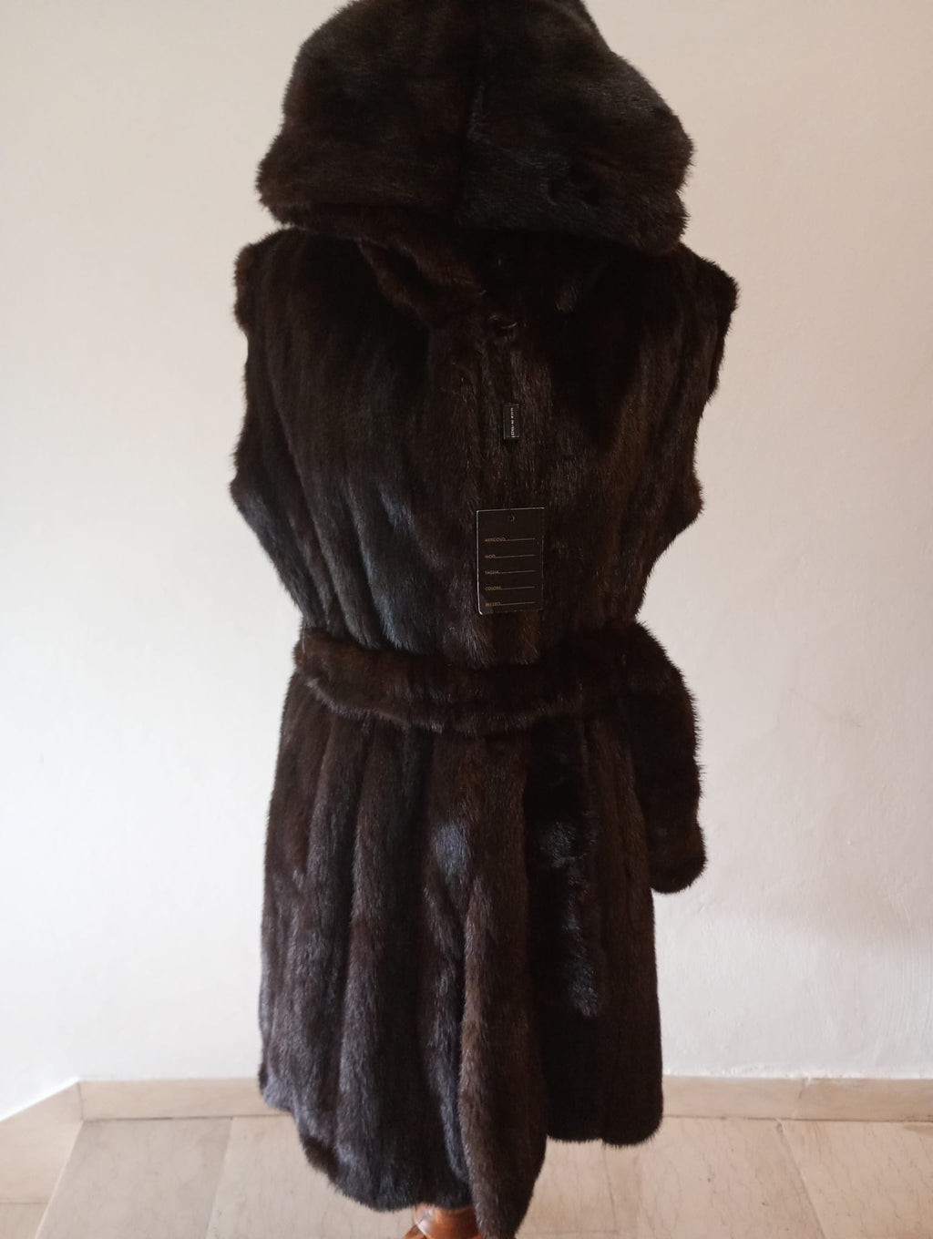 Smanicato di visone lungo