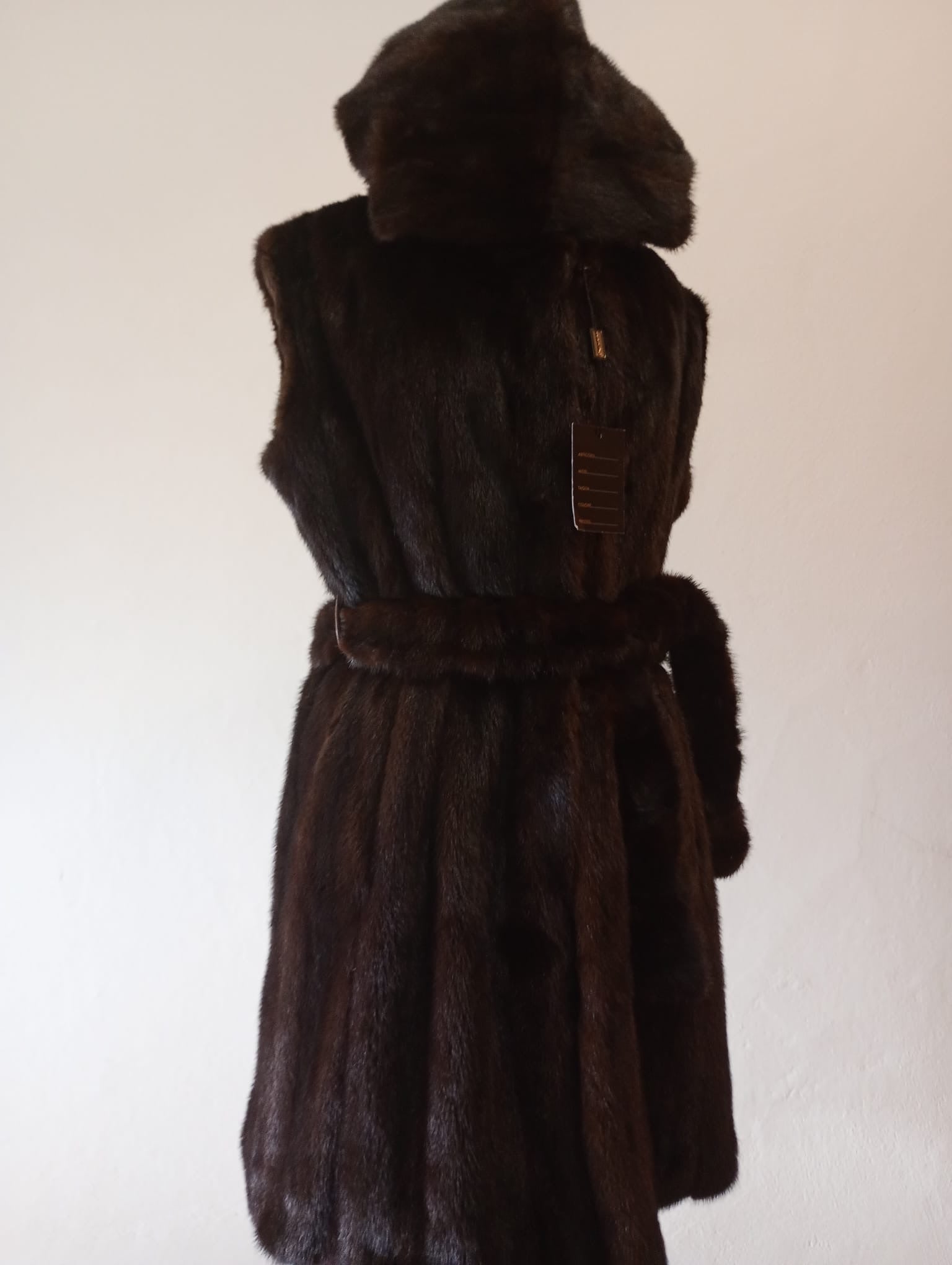 Smanicato di visone lungo